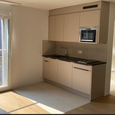 Bel appartement de 2 pièce dans un immeuble entièrement rénové 2