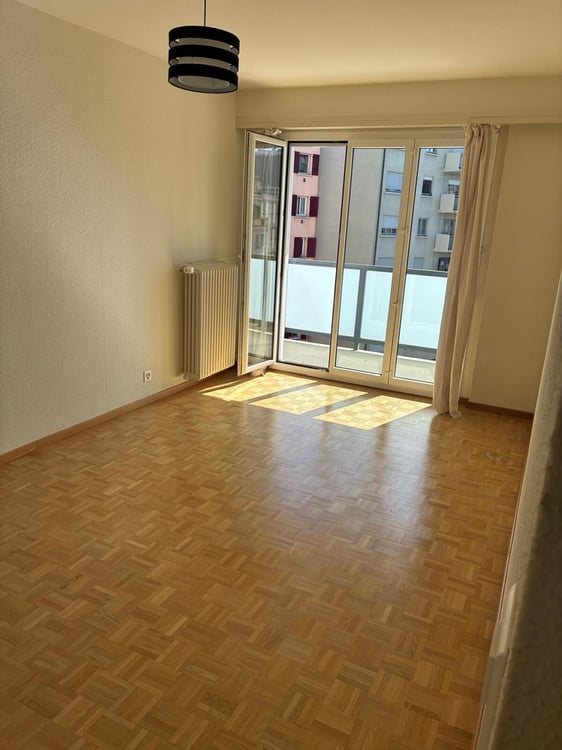 Appartement de 4 pièces lumineux aux Pâquis 5