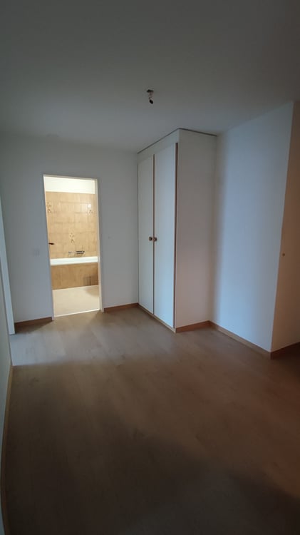 Grosszügige 2.5-Zimmerwohnung mit Blick ins Grüne 4