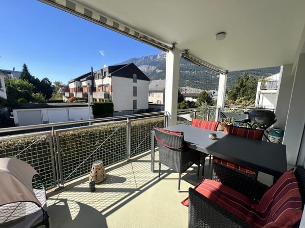 Lichtdurchflutete 1.5 (5.5)-Zimmer-Wohnung an bevorzugter Lage im Tittwiesenpark 5