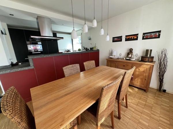 Lichtdurchflutete 1.5 (5.5)-Zimmer-Wohnung an bevorzugter Lage im Tittwiesenpark 3