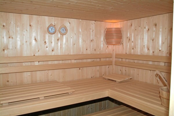 Exklusive Rückzugsoase in Klosters - Alpine Villa mit Stil 7