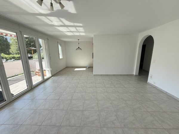 Gepflegte, sonnige 4.5-Zimmerwohnung mit gut nutzbarer Raumaufteilung 2
