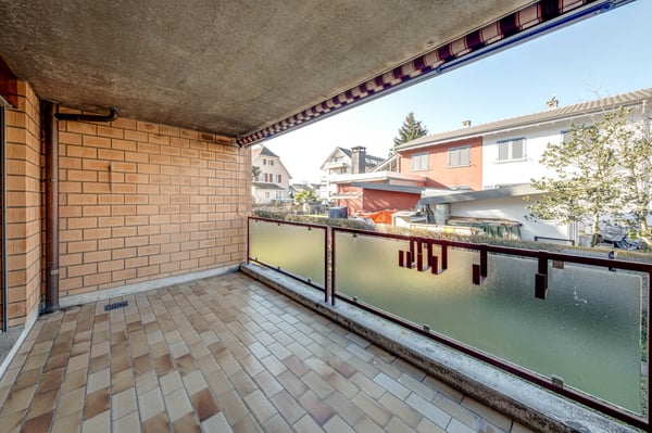 Helle 2.5-Zimmer Wohnung an ruhiger Lage. 11