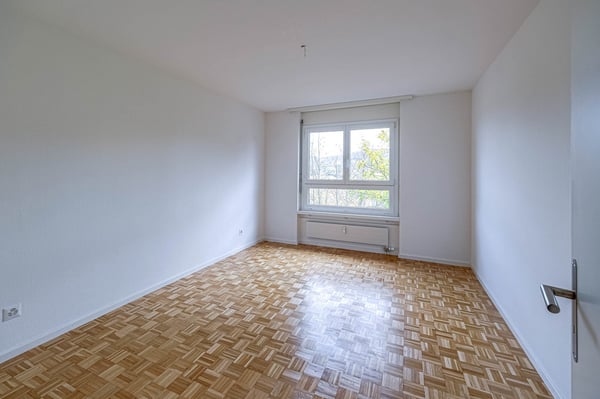 Schöne 4.5-Zimmer-Wohnung an ruhiger und familienfreundlicher Lage 11
