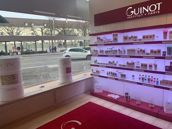 Local commercial avec cachet en plein centre-ville de Fribourg 3