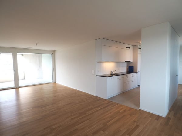 moderne 3.5 Zimmer-Wohnung mit tollem Grundriss 2