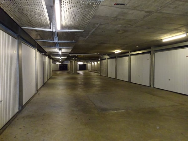 COMPLEXE DES CHARMILLES - Box simple 2