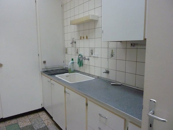 Zentral gelegene Ladenfläche mit Lagerraum Nähe Brausebad 5