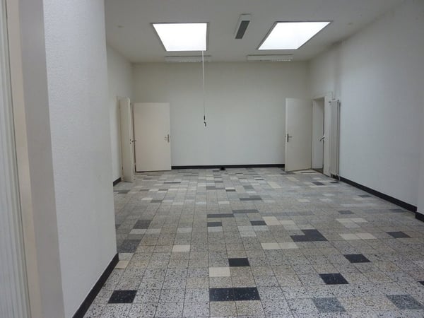 Zentral gelegene Ladenfläche mit Lagerraum Nähe Brausebad 6