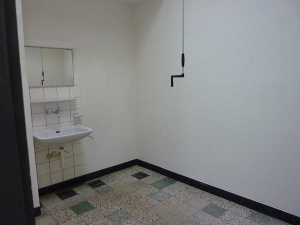 Zentral gelegene Ladenfläche mit Lagerraum Nähe Brausebad 10