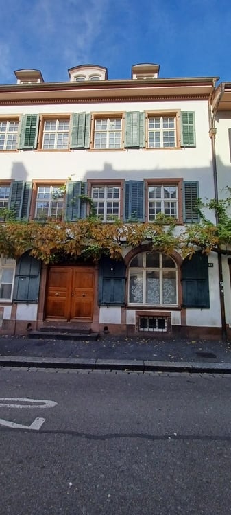 Exkl. Maisonettewohnung in historischem Altstadthaus in Kleinbasel 1