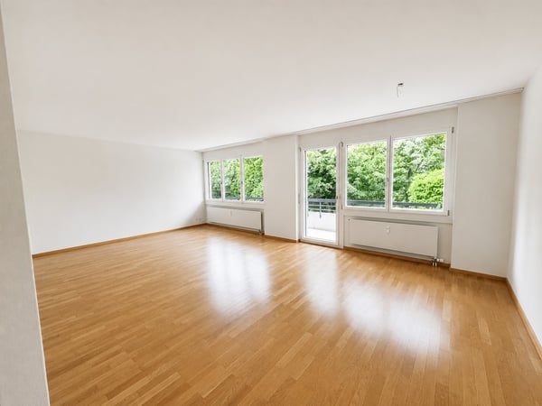 Grosszügige 2.5-Zimmerwohnung in luxuriöser Liegenschaft 6