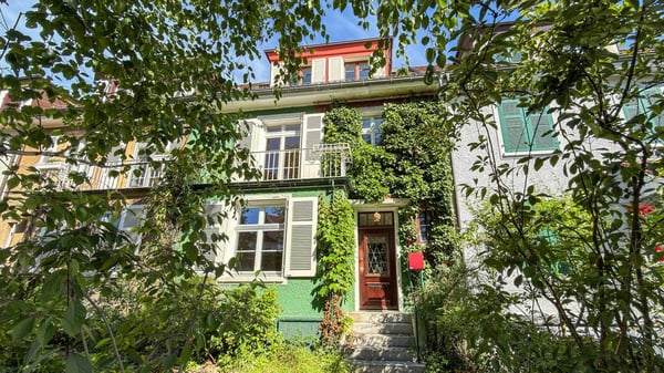Stilvolles 7-Zimmer-Stadthaus in Basel-St. Johann 1