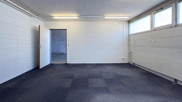 Gewerbefläche mit Werkstatt, Lager & Büro - Sissach BL 7