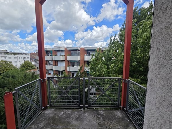 Charmante 3.5 Zimmerwohnung im 4.OG 9