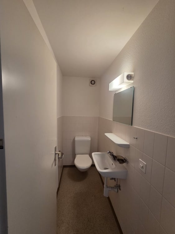 Charmante 3.5 Zimmerwohnung im 4.OG 8