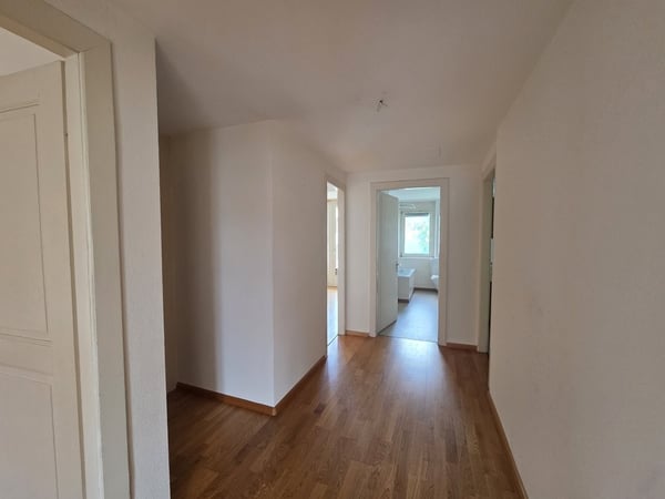 Charmante 3.5 Zimmerwohnung im 4.OG 4