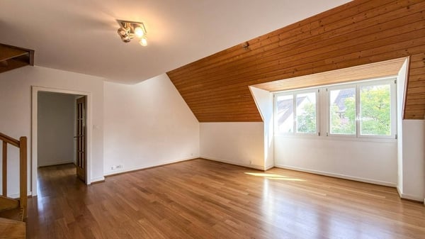 Ruhig im Grünen, zentral in Riehen: 192 m2 Maisonette mit Weitblick 4