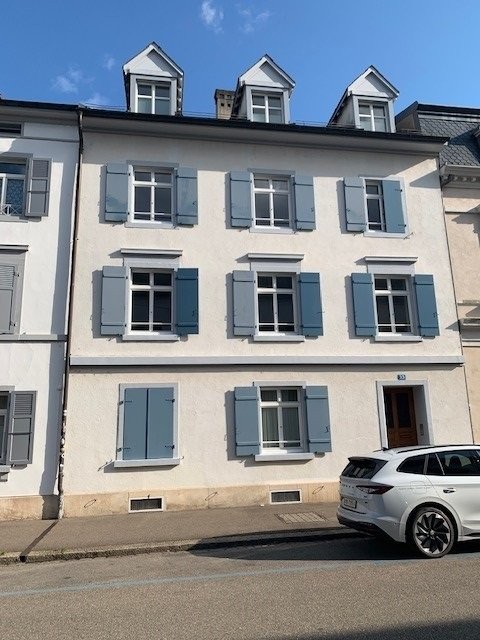 Helle 4-Zimmerwohnung im 2. OG mit Balkon 1