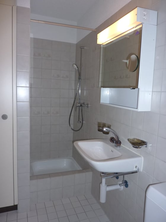 Helle Wohnung mit tollem Balkon 13