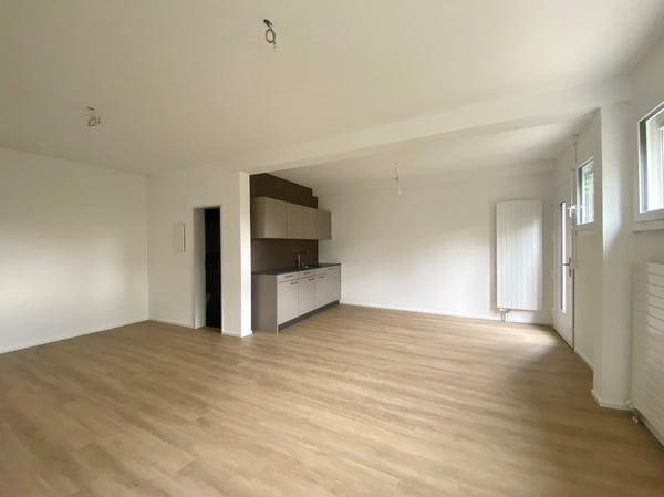 Schönes neues Wohn-/Gewerbeatelier 1