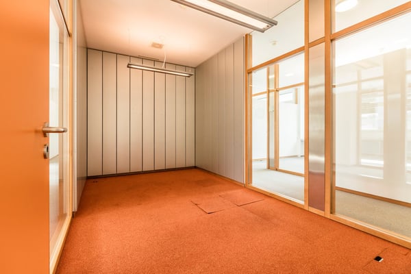 💼 🔑 Grosszügige Fläche mit unterteilten Einzelräumen 8