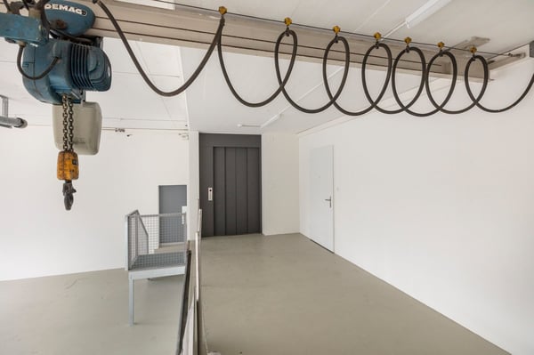 Lagerfläche mit Trenngittern 4