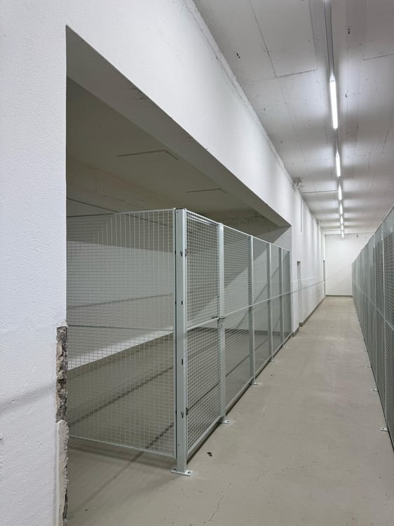 Lagerfläche mit Trenngittern 2