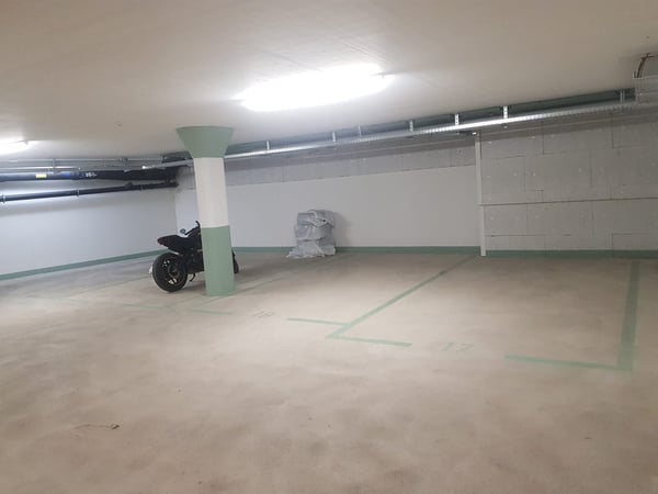 Tiefgaragenparkplätze zu vermieten 4