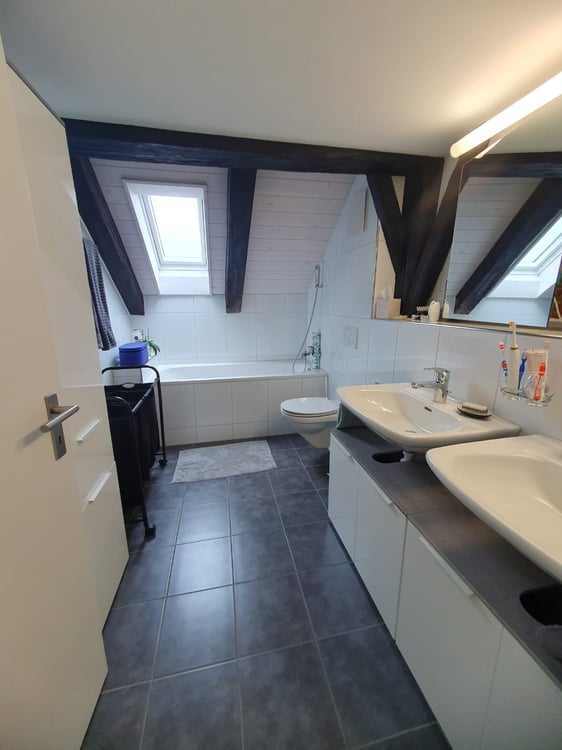 Charmante Maisonette-Wohnung in Wil 7