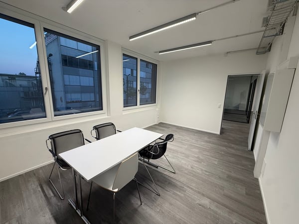 Moderne, voll ausgebaute Büro- / Gewerbefläche an Top-Lage 3