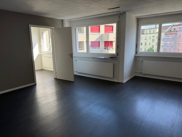 Arbeiten direkt am Bahnhof Örlikon 3