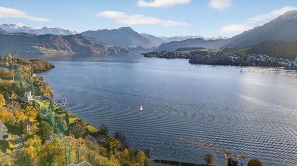 Charmante 1-Zimmerwohnung mit Charakter Wohnen an bester Lage mit traumhafter Seesicht 3