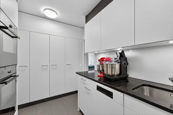 Charmante 1-Zimmerwohnung mit Charakter Wohnen an bester Lage mit traumhafter Seesicht 11