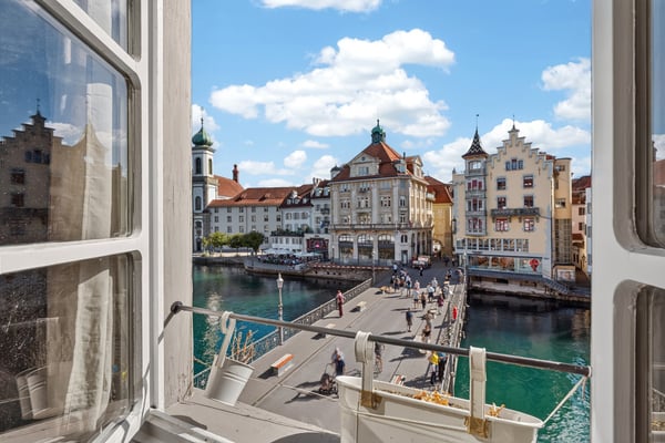 Historisches Wohnen direkt an der Reuss 3-Zimmerwohnung in der Luzerner Altstadt 12
