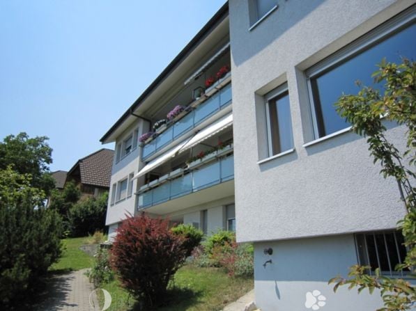3.5-Zimmer-Attikawohnung mit Panoramablick in Biel 1