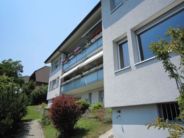 3.5-Zimmer-Attikawohnung mit Panoramablick in Biel 1