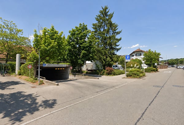 Einstellhallenplätze im Zentrum von Lyss 2