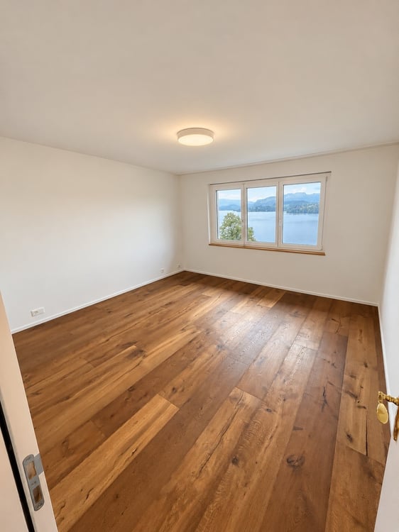 Wohnen mit Weitblick sanierte 5-Zimmer-Wohnung mit unverbaubarer Seesicht 12