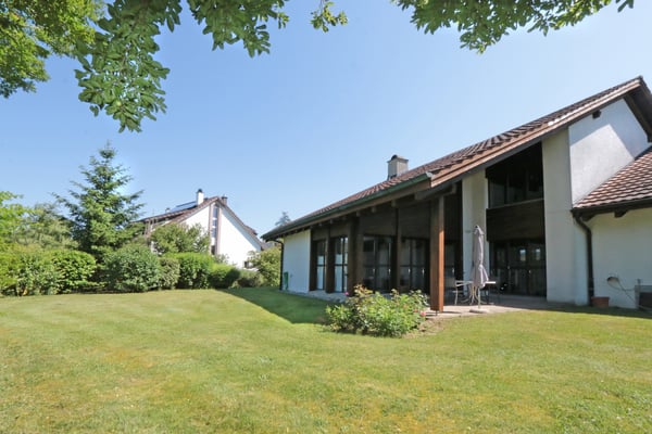 Familienparadies - grosszügiges Reiheneckhaus mit weitläufigem Garten 1