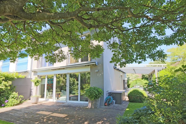 Ein Haus zum Verlieben - gepflegt, hochwertig und familienfreundlich 2