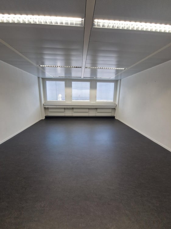 Bürofläche im 2. OG (2.B1.R b) 6