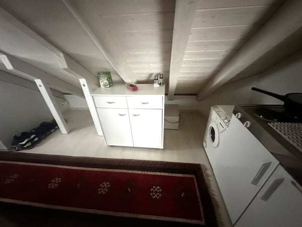 Charmante 1-Zimmer-Dachgeschosswohnung in Gutenswil 9