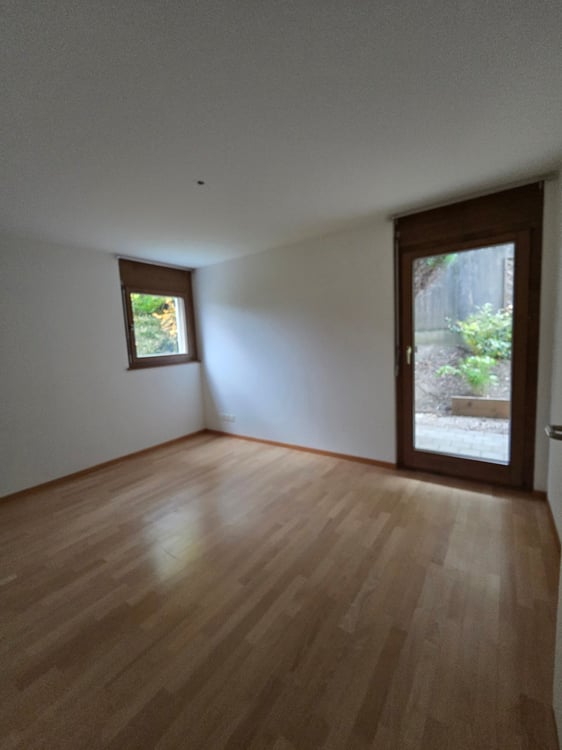 Moderne 1.5-Zimmer-Wohnung mit grosszügigen Gartensitzplatz 4