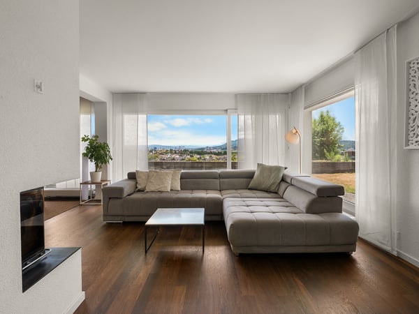 Familienhaus mit sehr viel Raum und fantastischer Panoramasicht 1