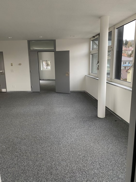 Büroräumlichkeiten an zentraler Verkehrslage zu vermieten 2