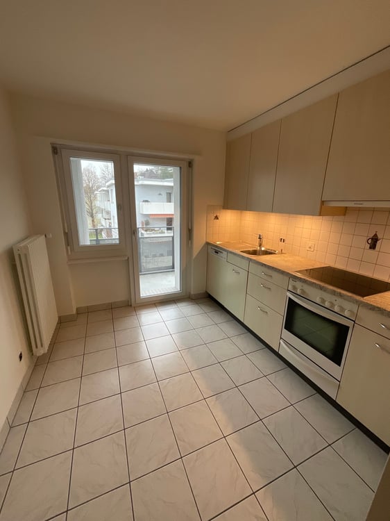 Renovierte 1-Zimmer-Wohnung mit Balkon und Garage in Winterthur 2