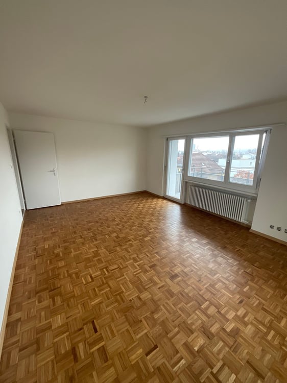 Renovierte 1-Zimmer-Wohnung mit Balkon und Garage in Winterthur 5