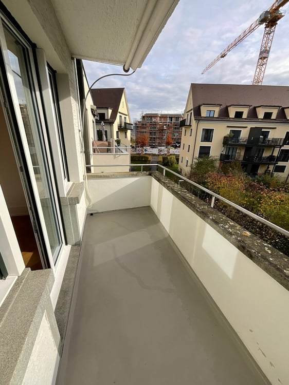Modern sanierte 2.5-Zimmer Altbau-Wohnung in Zürich 14